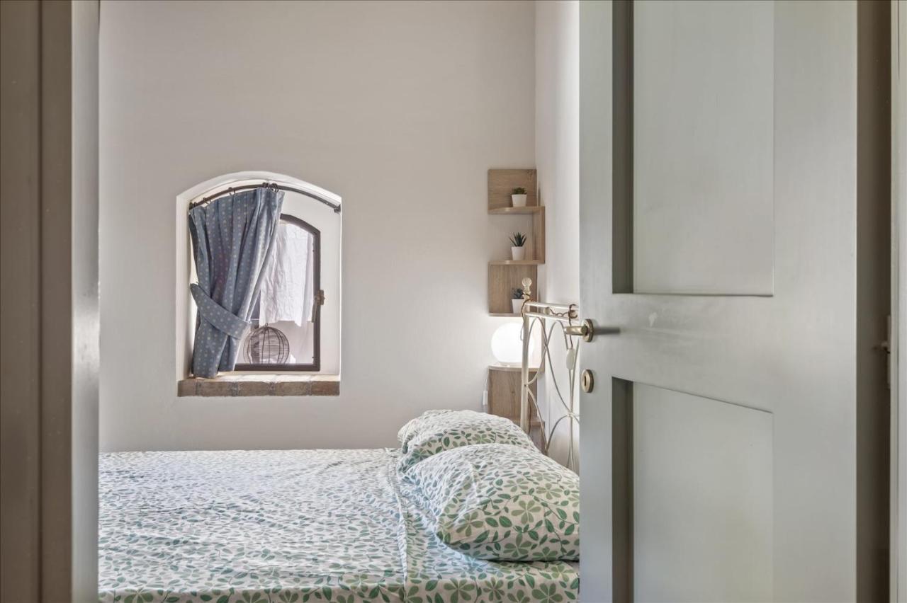 I Balconi Apartment อีเซโอ ภายนอก รูปภาพ
