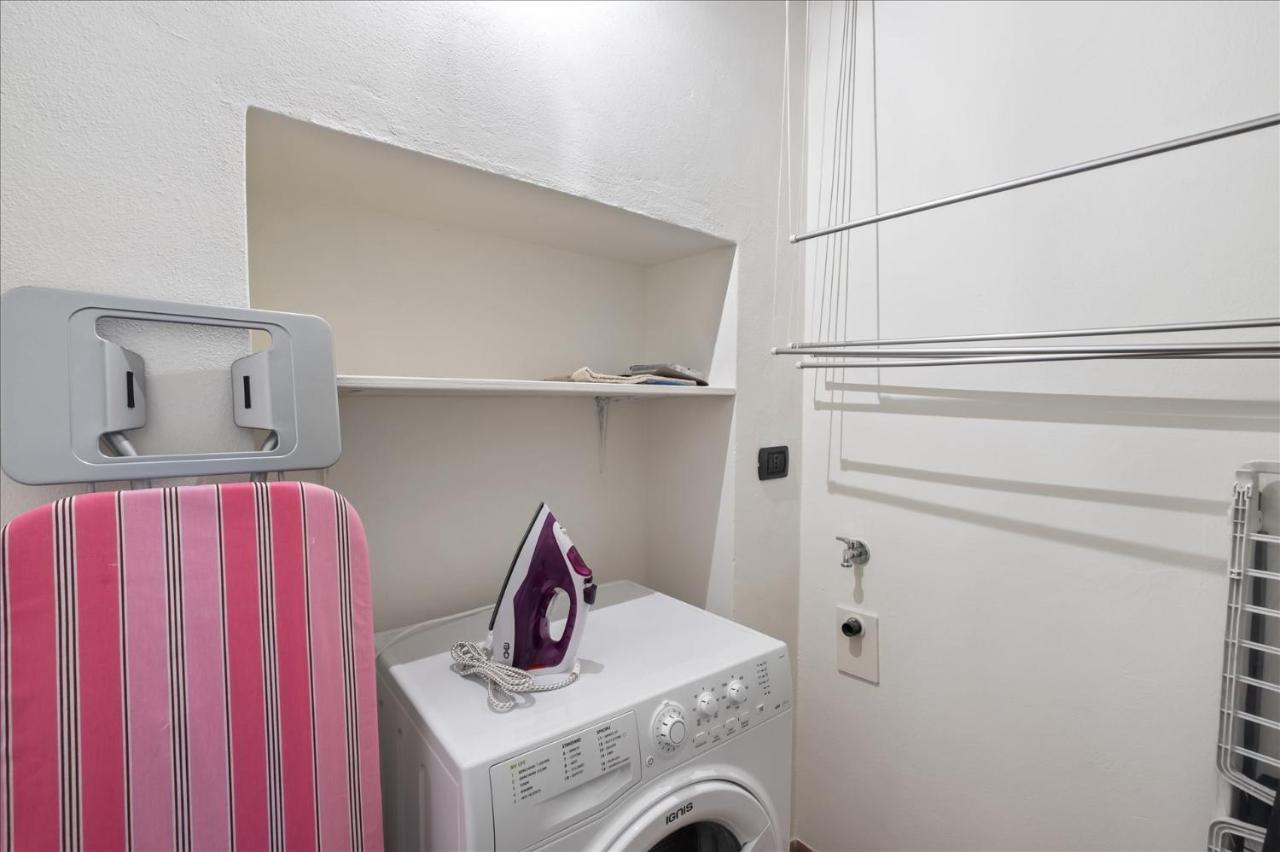 I Balconi Apartment อีเซโอ ภายนอก รูปภาพ